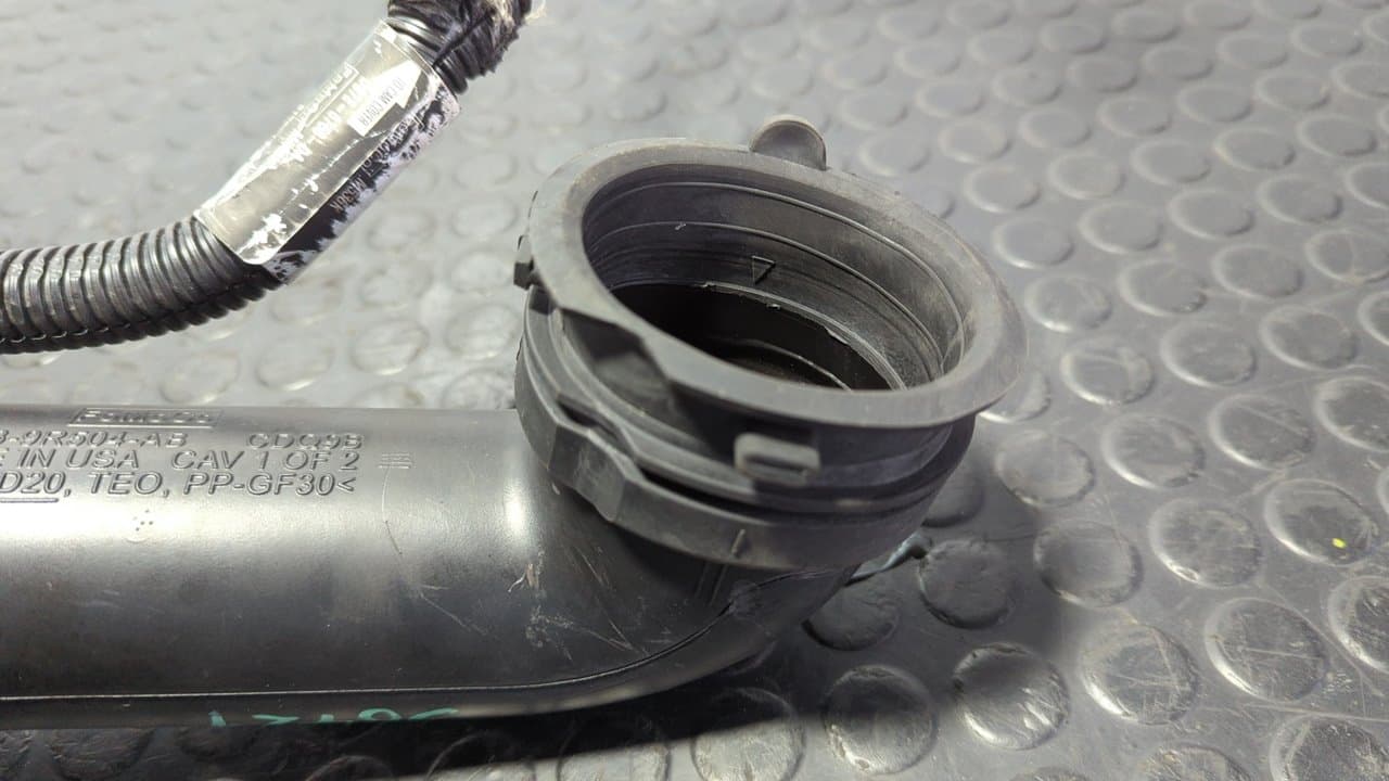 Recambio de TUBO para FORD MONDEO LIM. ST-Line UACC - NEGRO 5