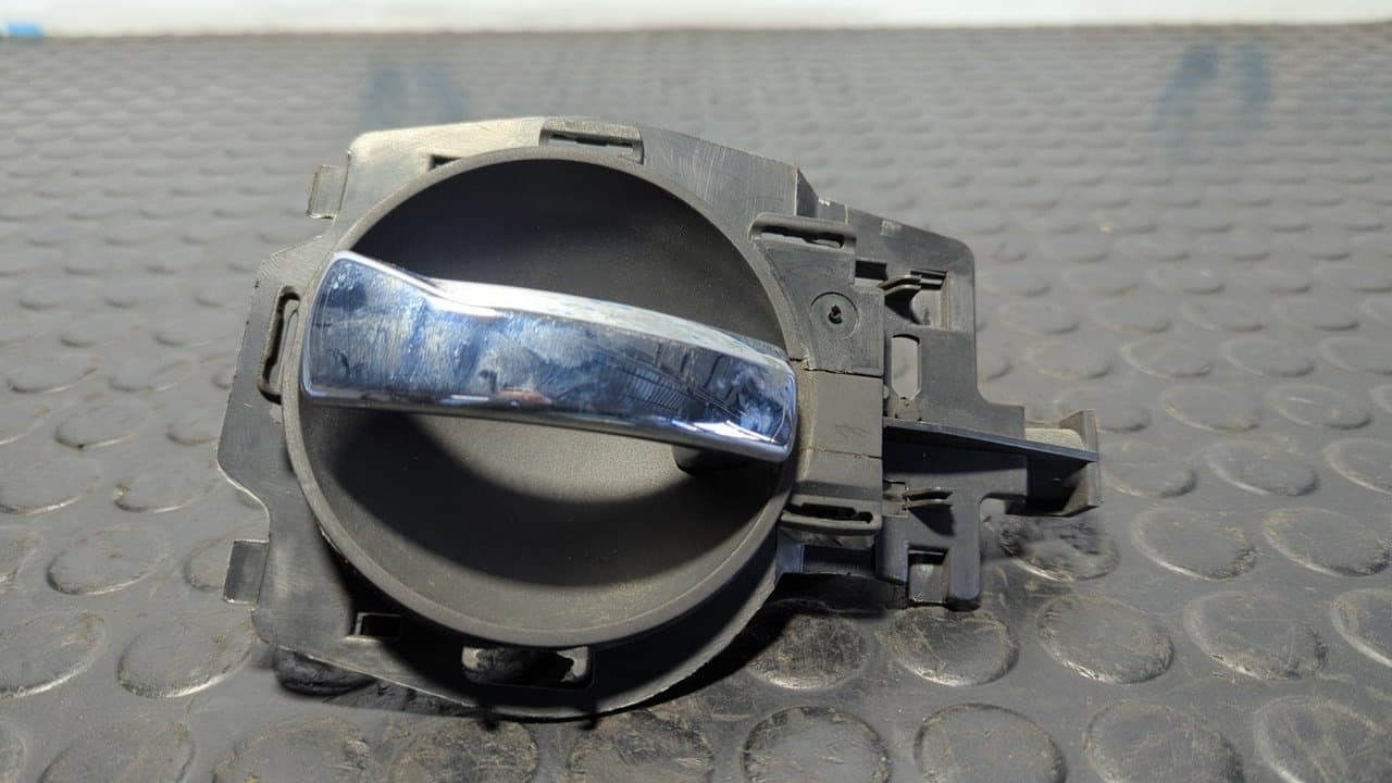 Recambio de MANETA INTERIOR DELANTERA DERECHA para CITROEN C3 1.4 Audace KFVTU3JP referencia OEM IAM 9680187777 - GRIS