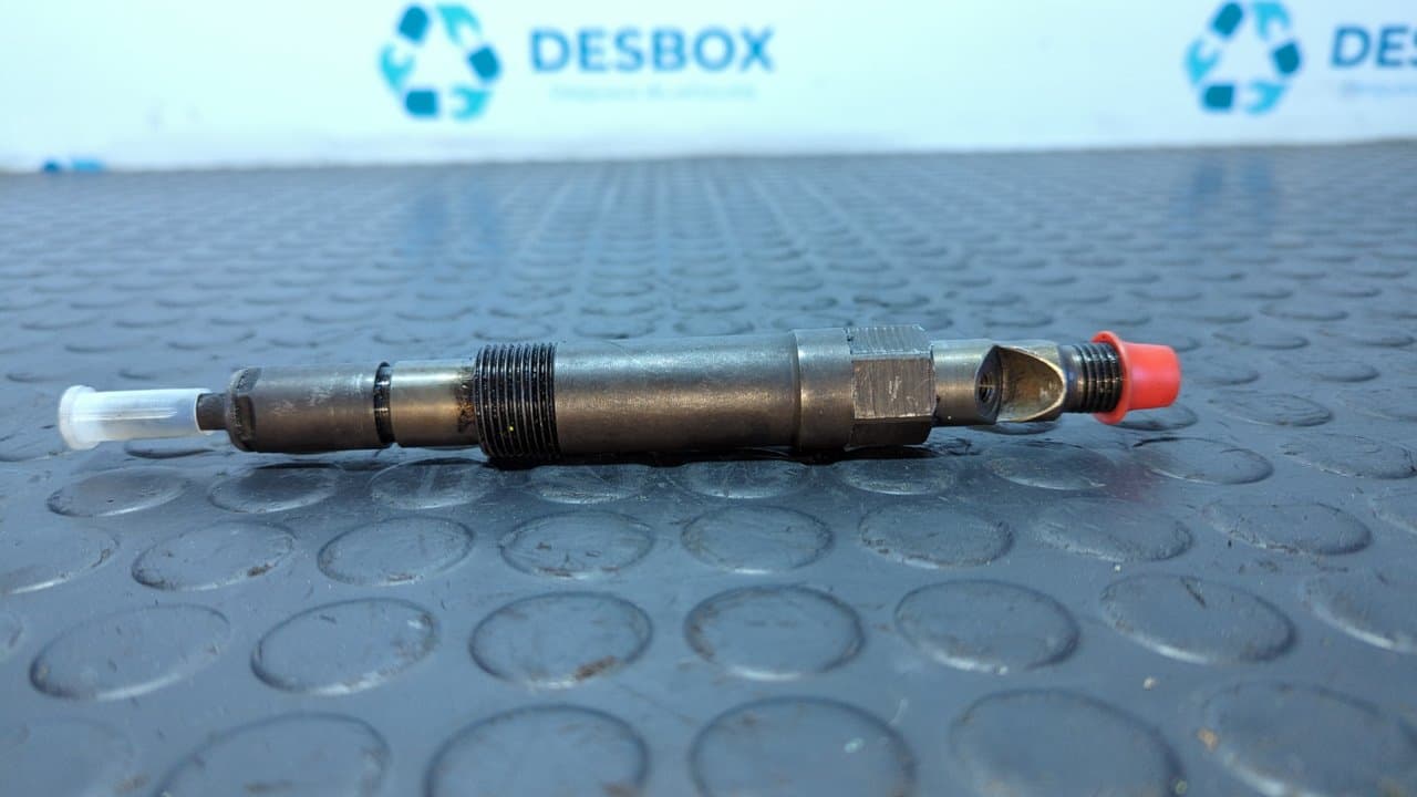 Recambio de INYECTOR para FORD MONDEO BERLINA (GE) Ambiente D6BA referencia OEM IAM 0432133801 - AZUL