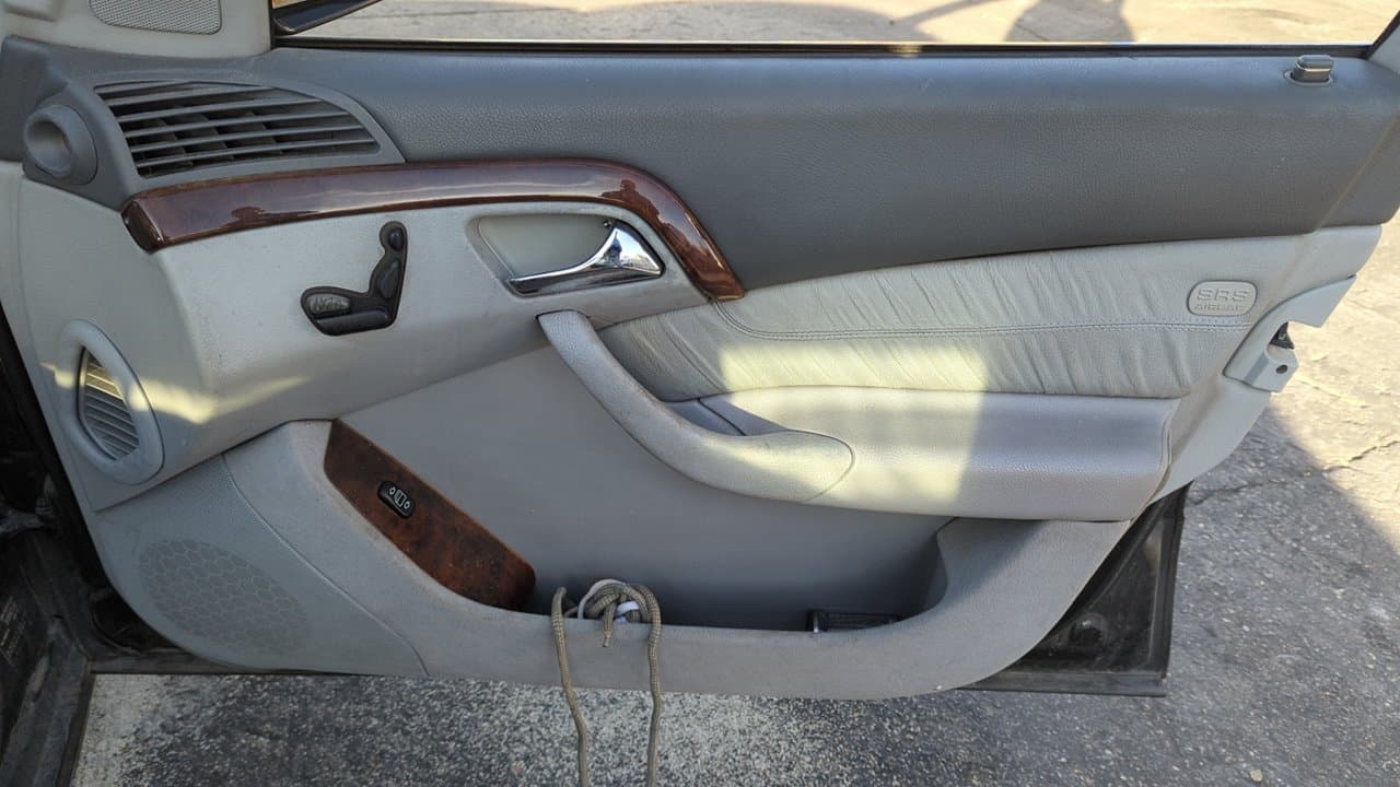 Recambio de CERRADURA PUERTA TRASERA IZQUIERDA para MERCEDES-BENZ CLASE S (W220) BERLINA 613960 - NEGRO 10