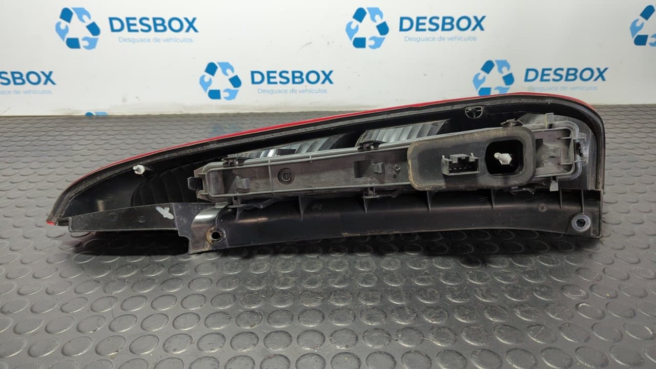 Recambio de PILOTO TRASERO IZQUIERDO para FORD FIESTA (CBK) Fun FXJB referencia OEM IAM 2S6113A603B - BLANCO 4