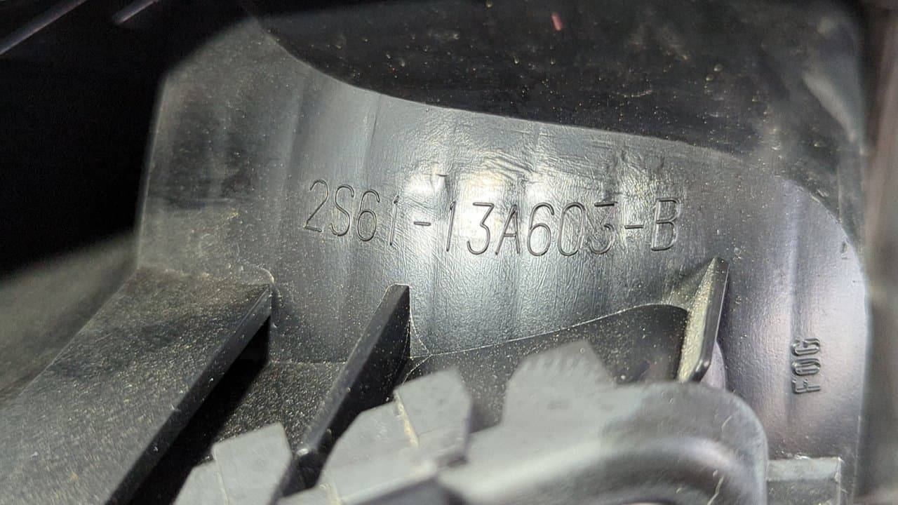 Recambio de PILOTO TRASERO IZQUIERDO para FORD FIESTA (CBK) Fun FXJB referencia OEM IAM 2S6113A603B - BLANCO 8