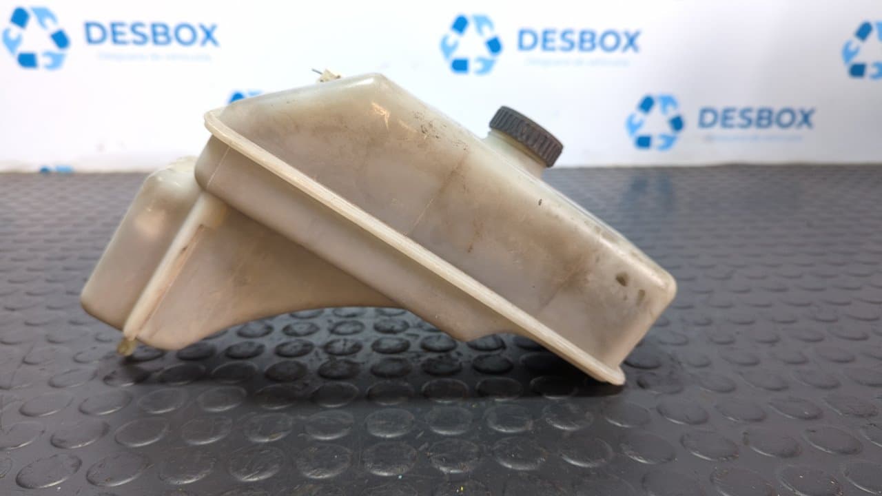 Recambio de DEPOSITO EXPANSION para NISSAN TRADE 2.0  LD20 referencia OEM IAM 121052241 - BLANCO