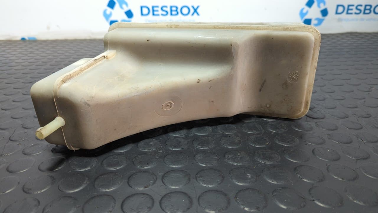 Recambio de DEPOSITO EXPANSION para NISSAN TRADE 2.0  LD20 referencia OEM IAM 121052241 - BLANCO 6