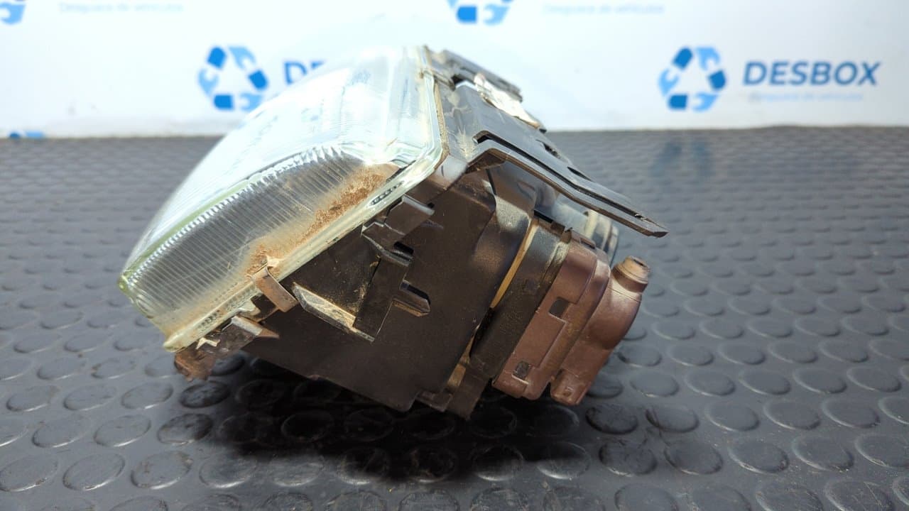 Recambio de FARO IZQUIERDO para CITROEN SAXO 1.4 Plaisir HDZ referencia OEM IAM 88205260 - VERDE 3