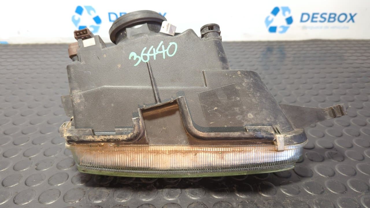 Recambio de FARO IZQUIERDO para CITROEN SAXO 1.4 Plaisir HDZ referencia OEM IAM 88205260 - VERDE 8