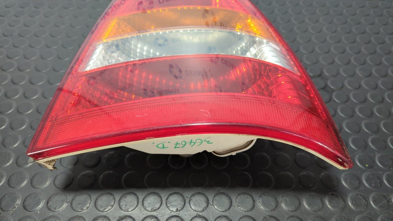Recambio de PILOTO TRASERO DERECHO para OPEL ASTRA G BERLINA Club X16XEL referencia OEM IAM 13110931 - NEGRO 6