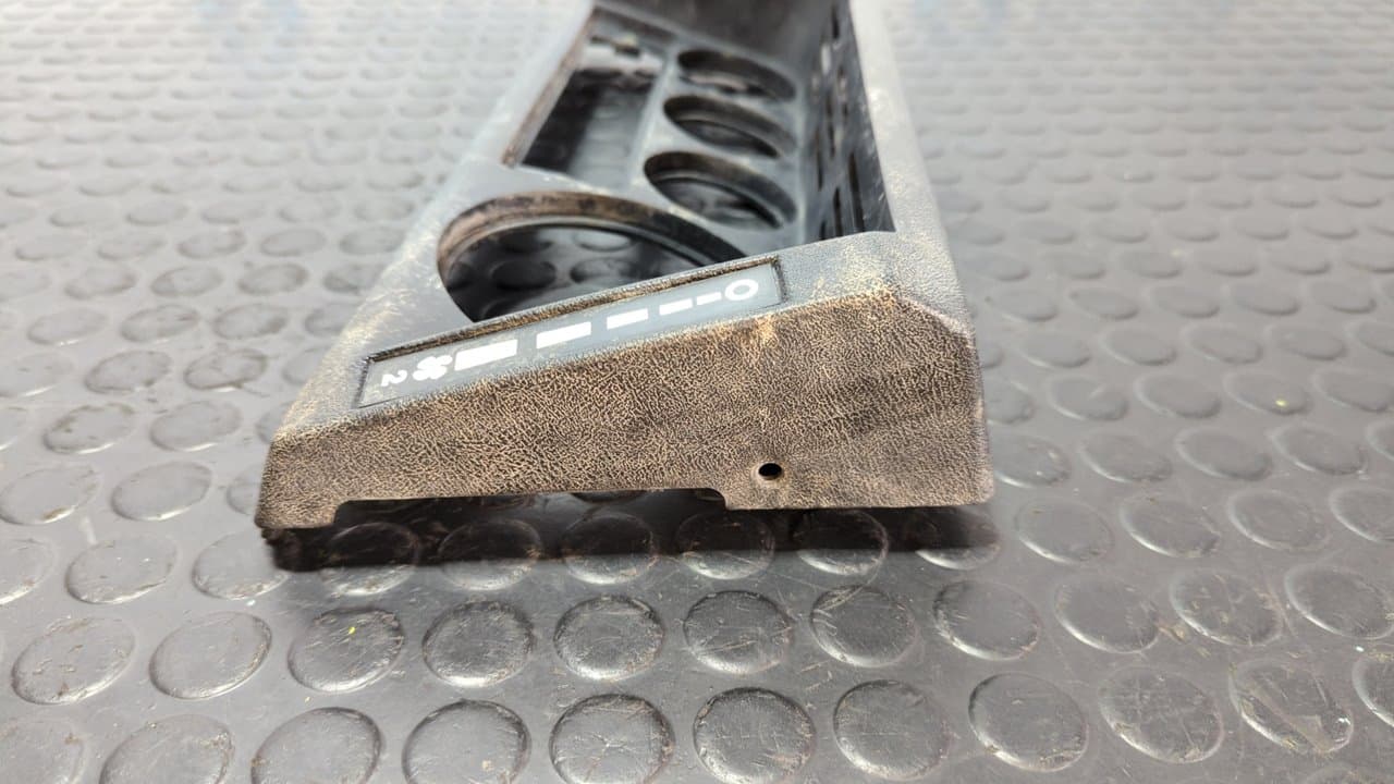 Recambio de MOLDURA para LAND ROVER DEFENDER 2.5 L 2.5L50 KW - BLANCO 3