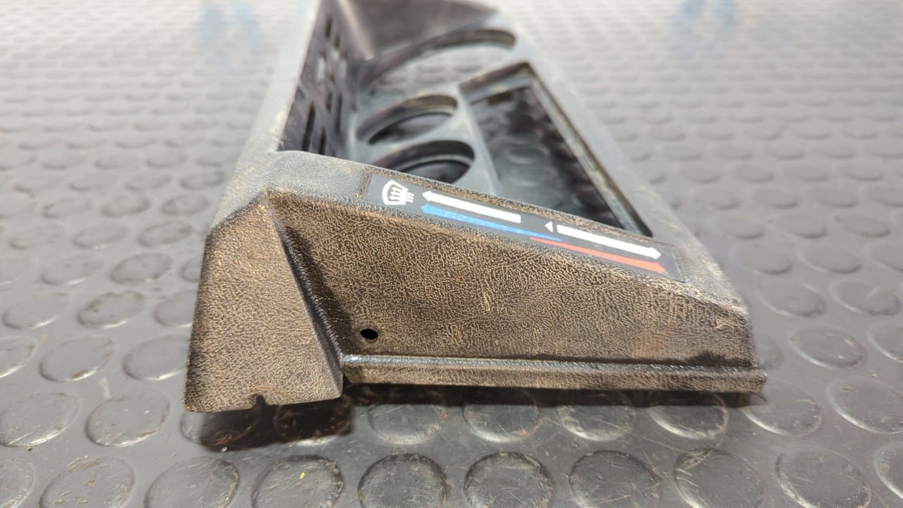 Recambio de MOLDURA para LAND ROVER DEFENDER 2.5 L 2.5L50 KW - BLANCO 2