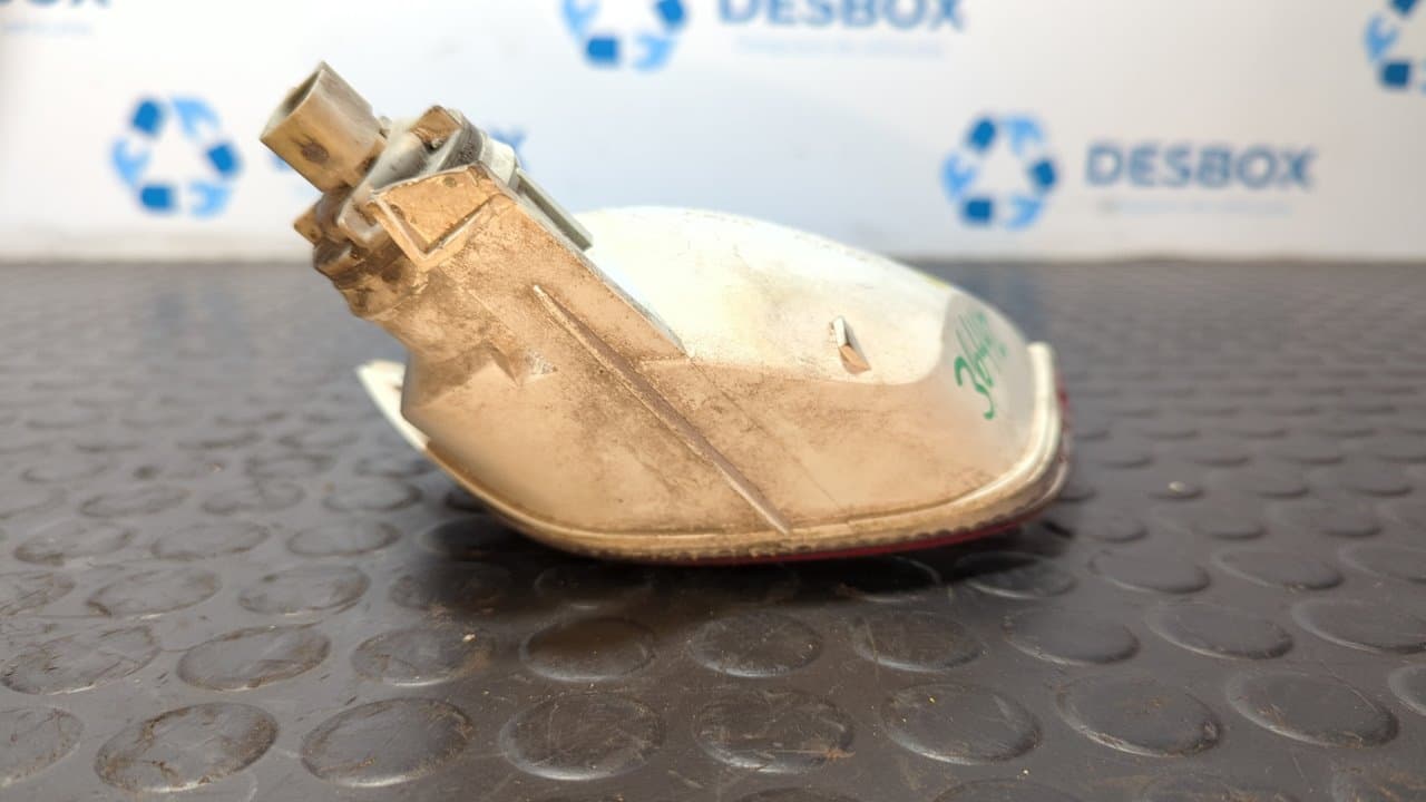 Recambio de PILOTO TRASERO DERECHO PARAGOLPES para FORD FOCUS BERLINA (CAK) Ambiente FYDB referencia OEM IAM 1M5115K272A - AZUL 6