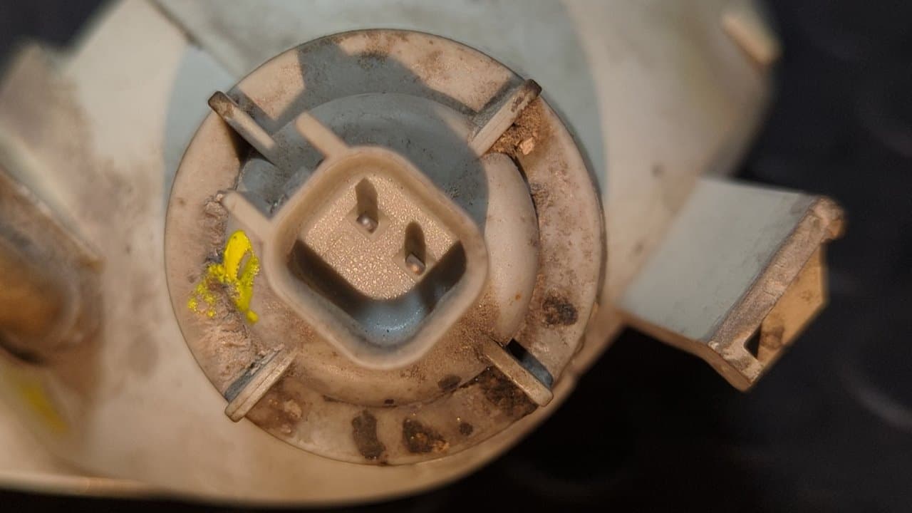 Recambio de PILOTO TRASERO DERECHO PARAGOLPES para FORD FOCUS BERLINA (CAK) Ambiente FYDB referencia OEM IAM 1M5115K272A - AZUL 2