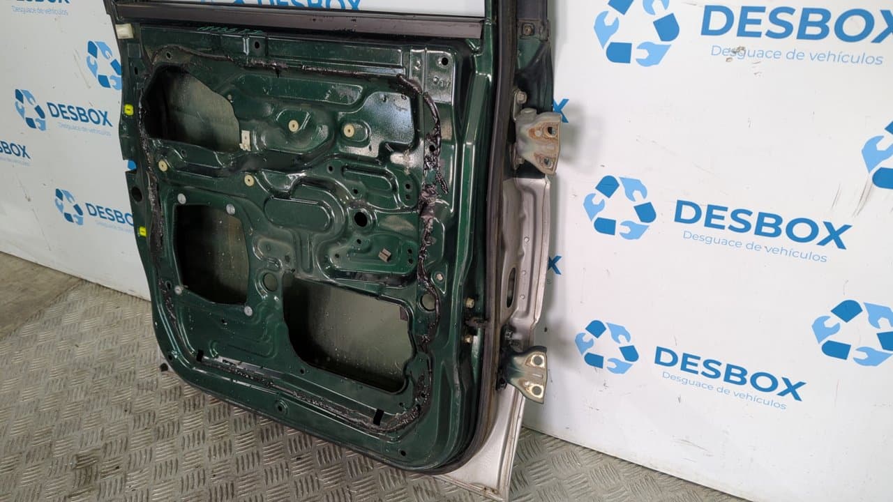 Recambio de PUERTA TRASERA IZQUIERDA para MITSUBISHI L 200 (K6/7) 4D56 referencia OEM IAM MR178077  - VERDE 4