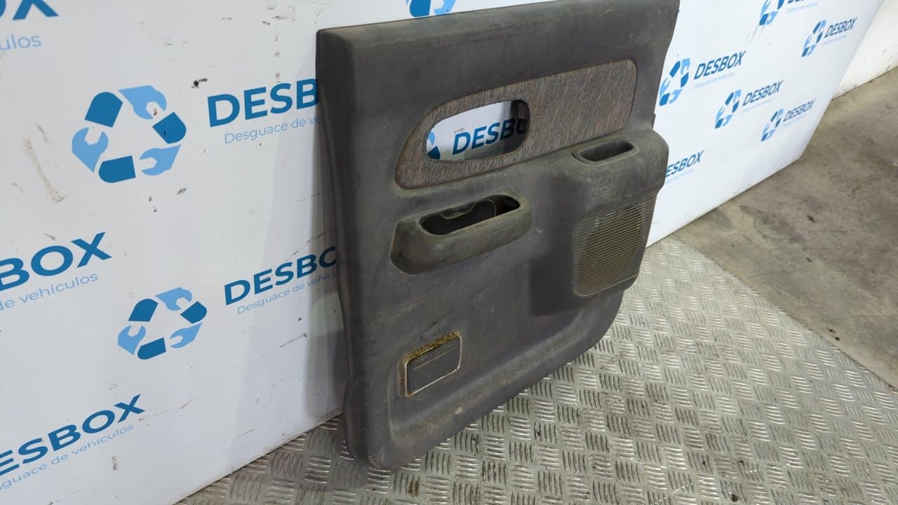 Recambio de GUARNECIDO PUERTA TRASERA DERECHA para MITSUBISHI L 200 (K6/7) 2.5 Turbodiesel 4D56 referencia OEM IAM MR1177958042 - VERDE 4