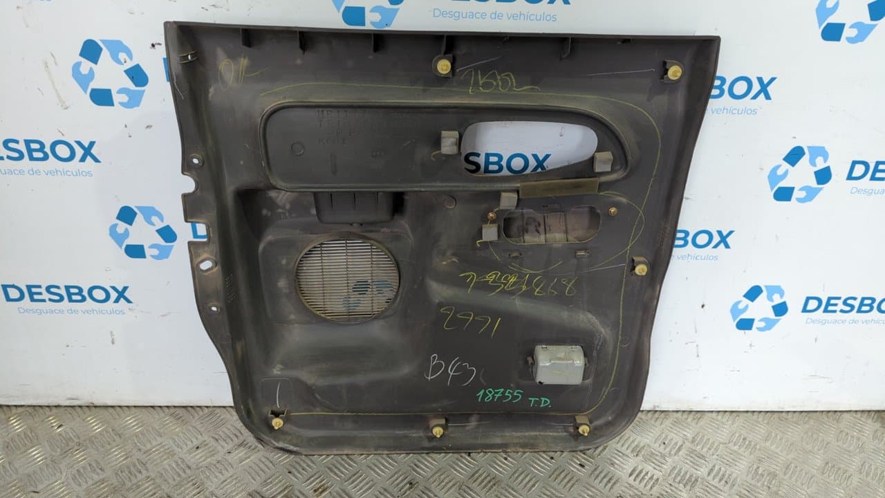 Recambio de GUARNECIDO PUERTA TRASERA DERECHA para MITSUBISHI L 200 (K6/7) 2.5 Turbodiesel 4D56 referencia OEM IAM MR1177958042 - VERDE 5