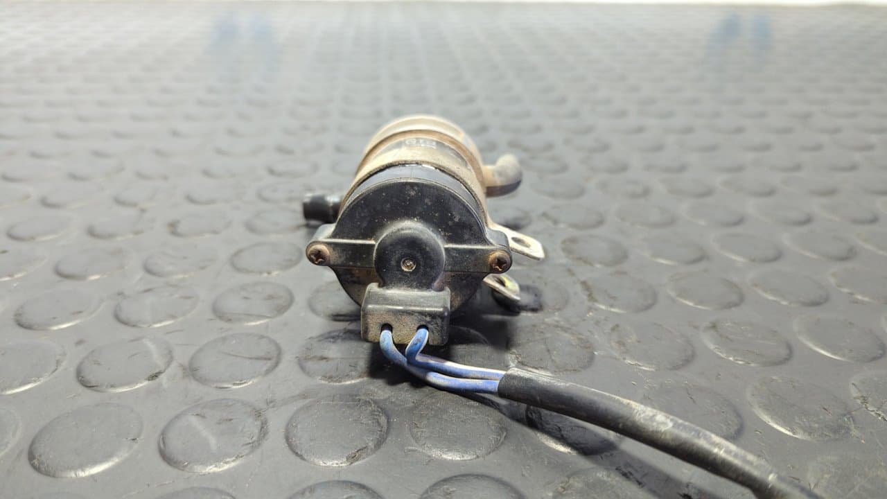 Recambio de BOMBA LIMPIA para MITSUBISHI L 200 (K6/7) 2.5 Turbodiesel 4D56 referencia OEM IAM KOITO 13934 - VERDE 2