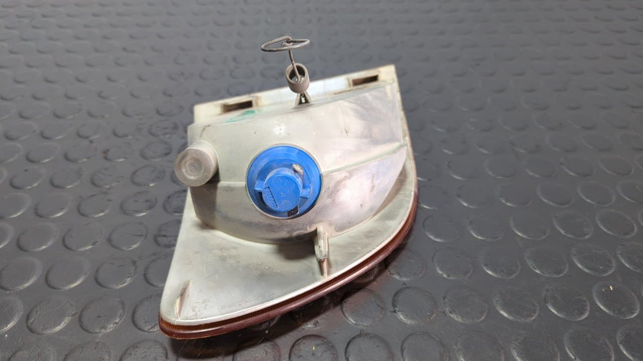 Recambio de PILOTO DELANTERO IZQUIERDO para MERCEDES-BENZ VITO (W638) CAJA CERRADA 110 CDI     (638.094) 611980     - BLANCO 4