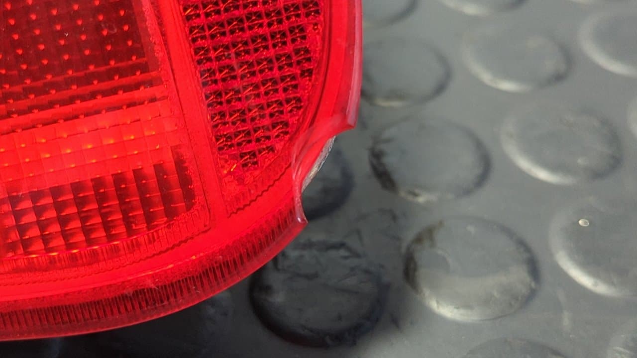 Recambio de PILOTO TRASERO IZQUIERDO para MERCEDES-BENZ CLASE C (W202) BERLINA 250 TD (202.128) 605960 - GRIS 4