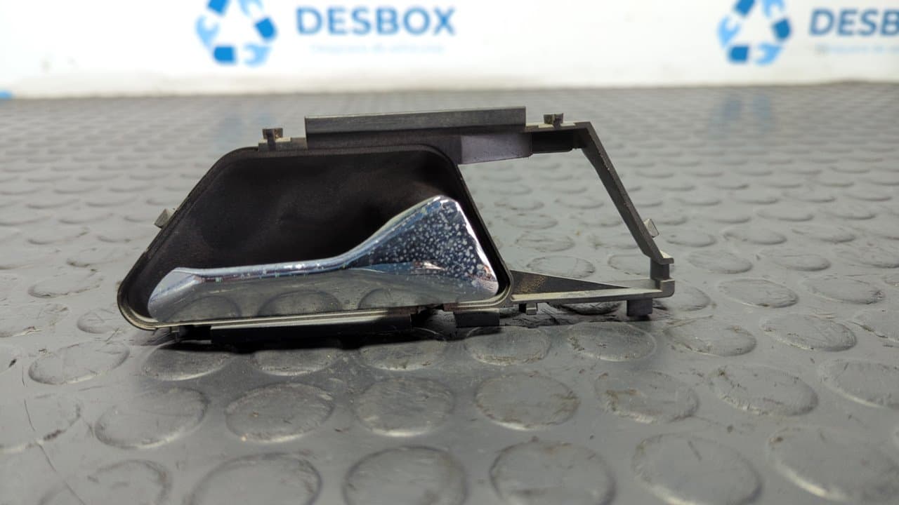Recambio de MANETA INTERIOR TRASERA DERECHA para MERCEDES-BENZ CLASE E (W124) referencia OEM IAM 1247600261