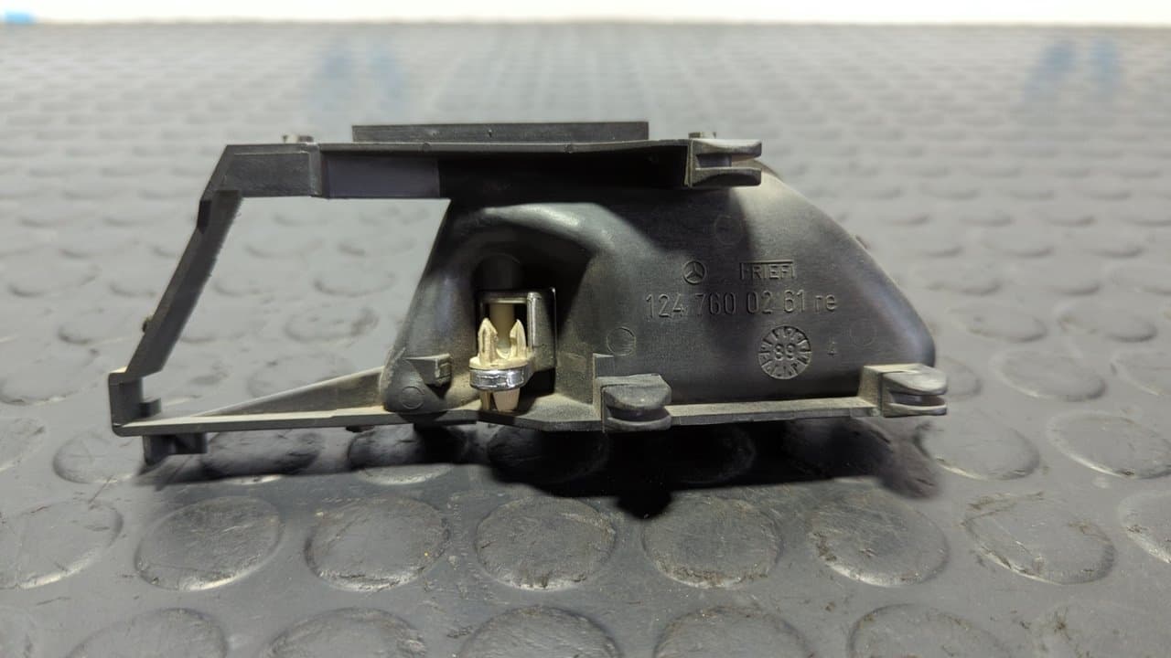 Recambio de MANETA INTERIOR TRASERA DERECHA para MERCEDES-BENZ CLASE E (W124) referencia OEM IAM 1247600261 4