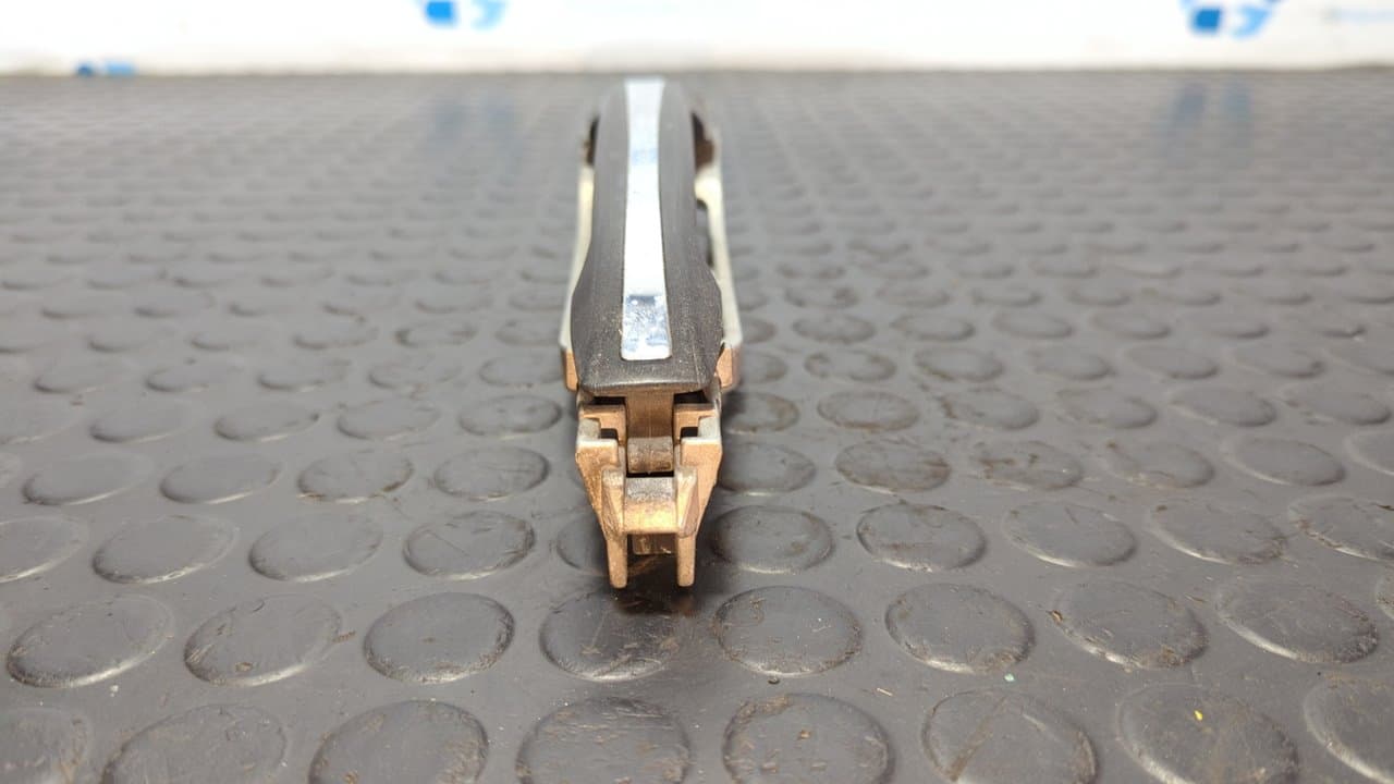 Recambio de MANETA DELANTERA DERECHA para MERCEDES CLASE E (W124) 5