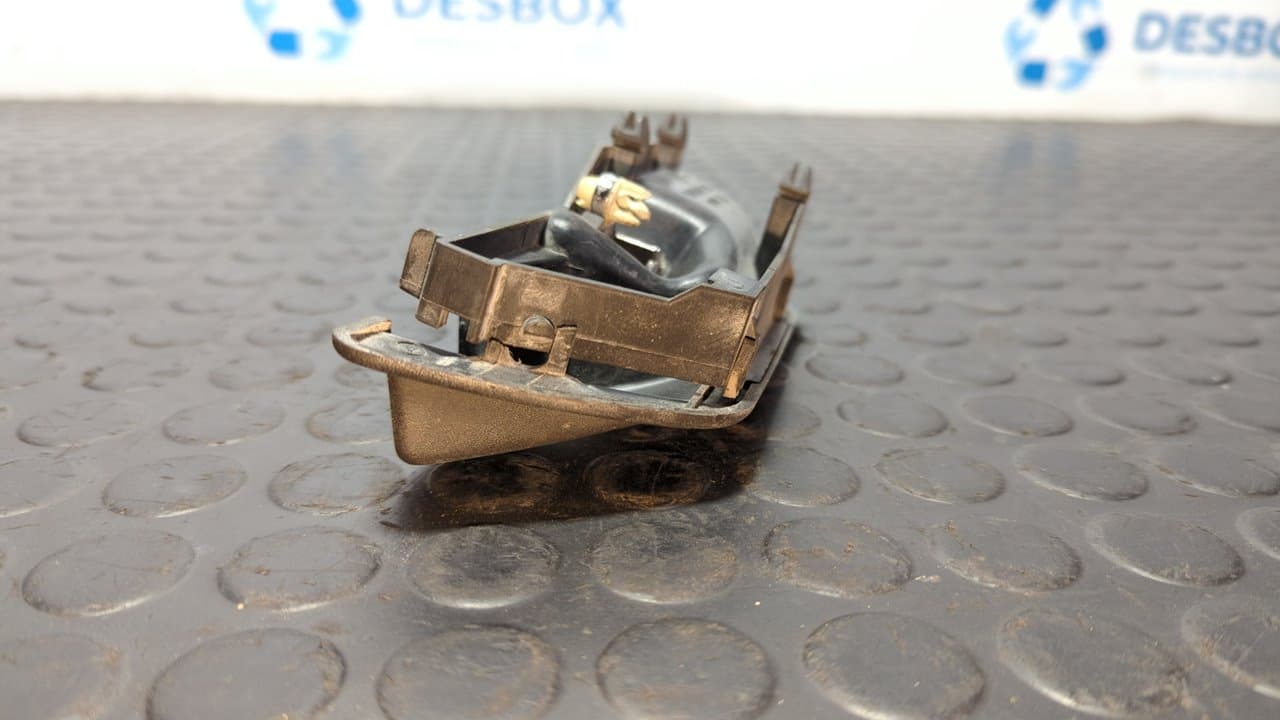 Recambio de MANETA INTERIOR TRASERA IZQUIERDA para MERCEDES CLASE E (W124) referencia OEM IAM 1247600161 7