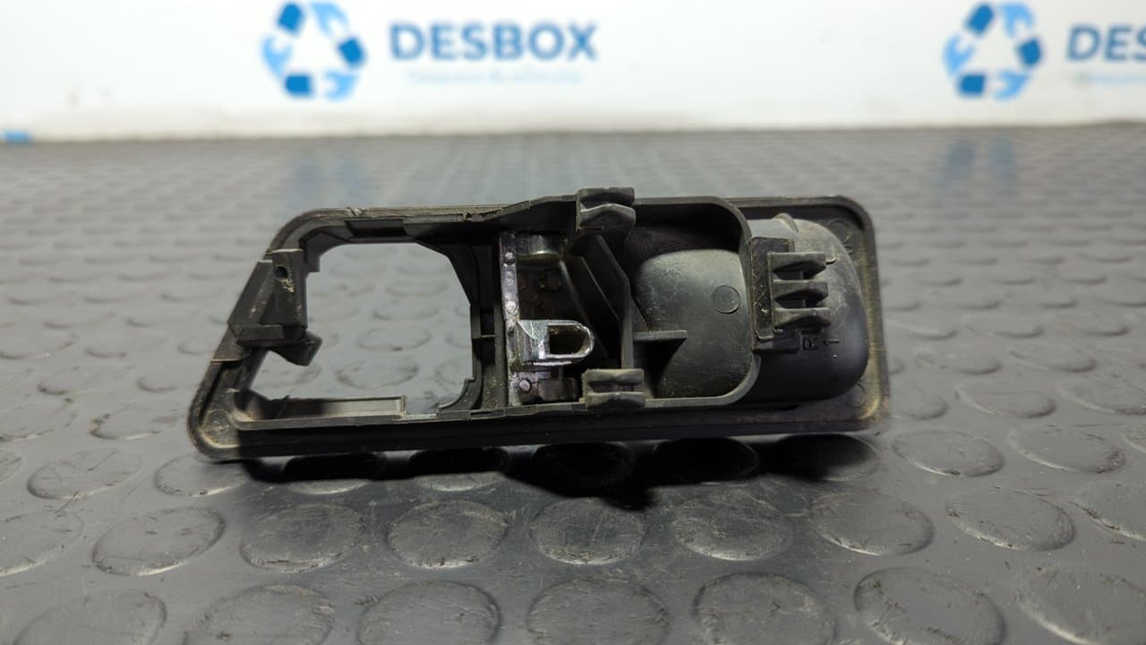 Recambio de MANETA INTERIOR DELANTERA DERECHA para MERCEDES-BENZ CLASE C (W201) referencia OEM IAM 2017660264 5
