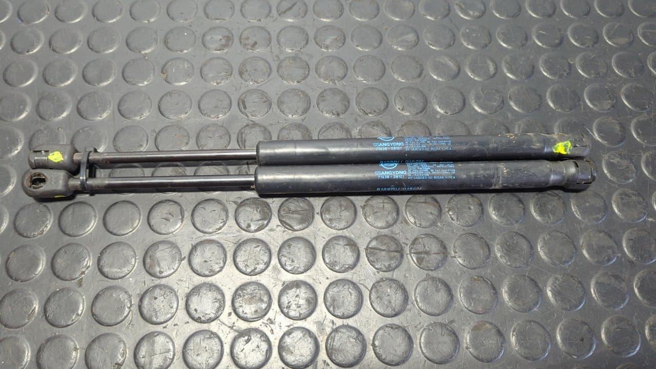 Recambio de AMORTIGUADORES MALETERO / PORTON para SSANGYONG REXTON 2.9 TD GLS D/662LA referencia OEM IAM 7143608101 - PLATA