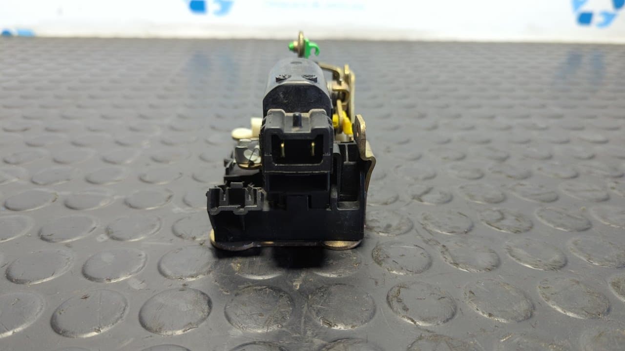 Recambio de CERRADURA PUERTA DELANTERA DERECHA para RENAULT MASTER COMBI referencia OEM IAM 37X56 4