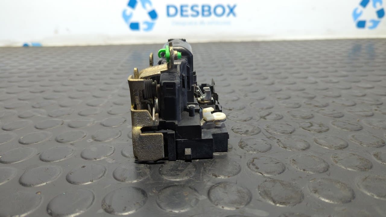 Recambio de CERRADURA PUERTA DELANTERA DERECHA para RENAULT MASTER COMBI referencia OEM IAM 37X56 3