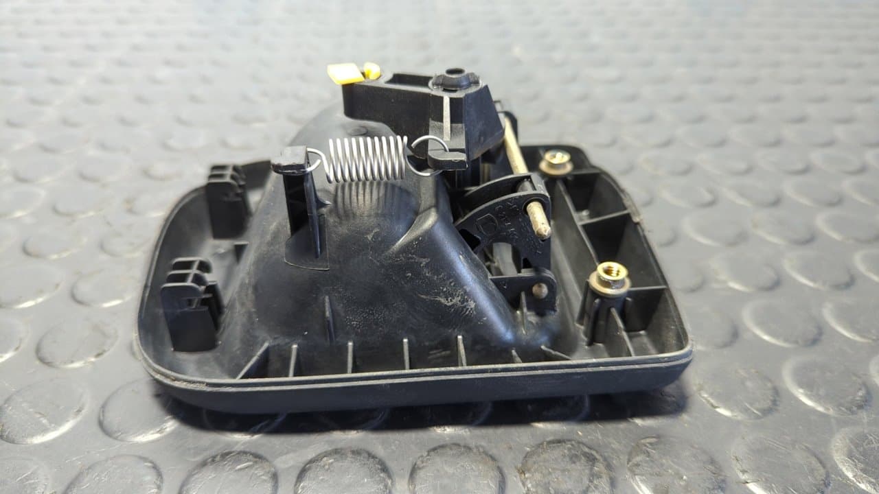Recambio de MANETA DELANTERA DERECHA para RENAULT MASTER DESDE referencia OEM IAM 7700352489 6