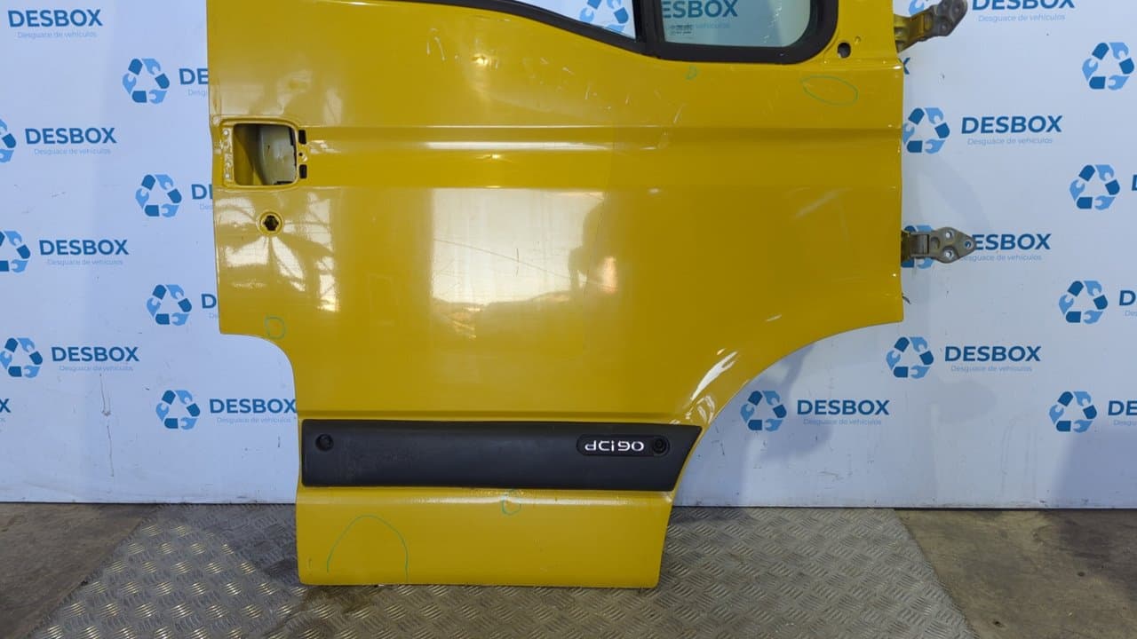 Recambio de PUERTA DELANTERA DERECHA para RENAULT MASTER DESDE 2