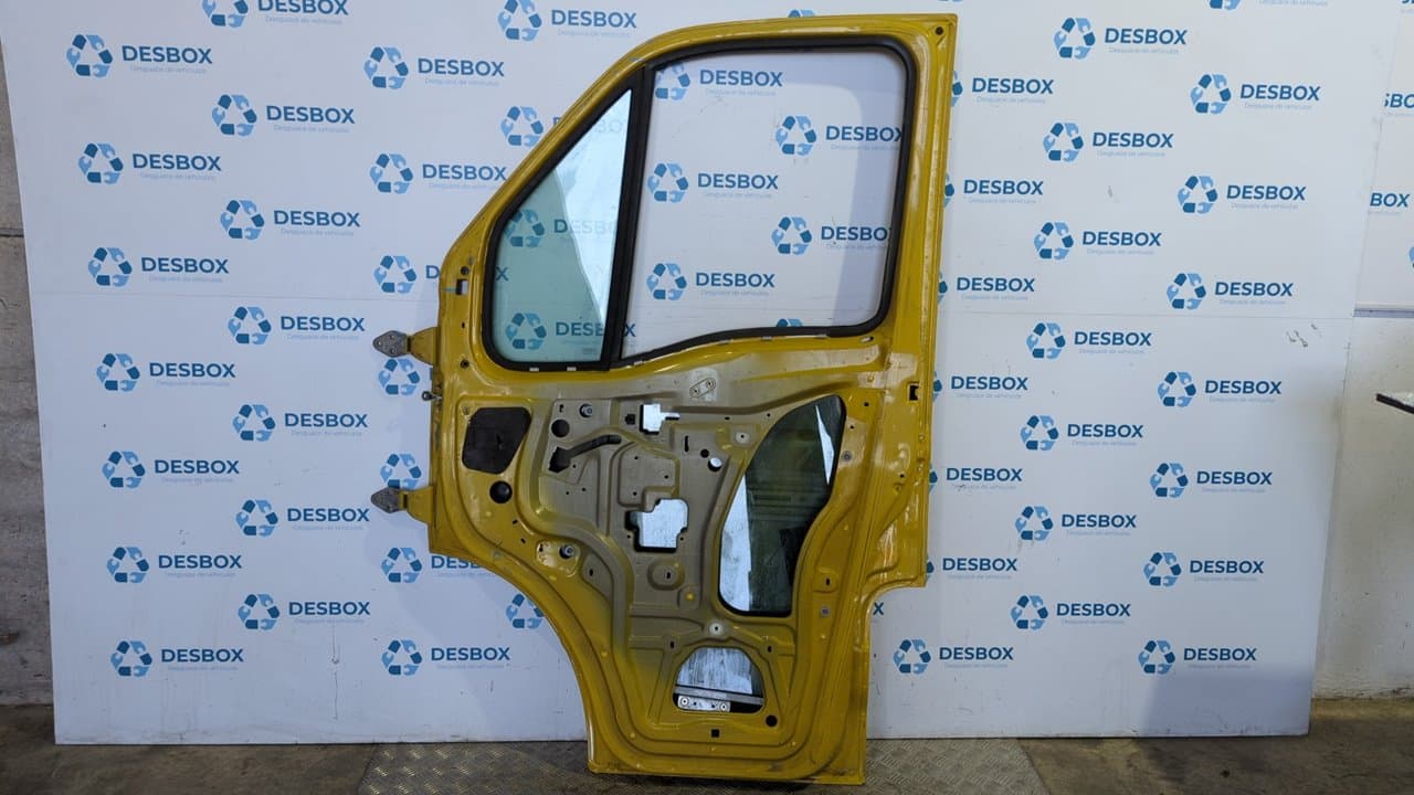 Recambio de PUERTA DELANTERA DERECHA para RENAULT MASTER DESDE 3