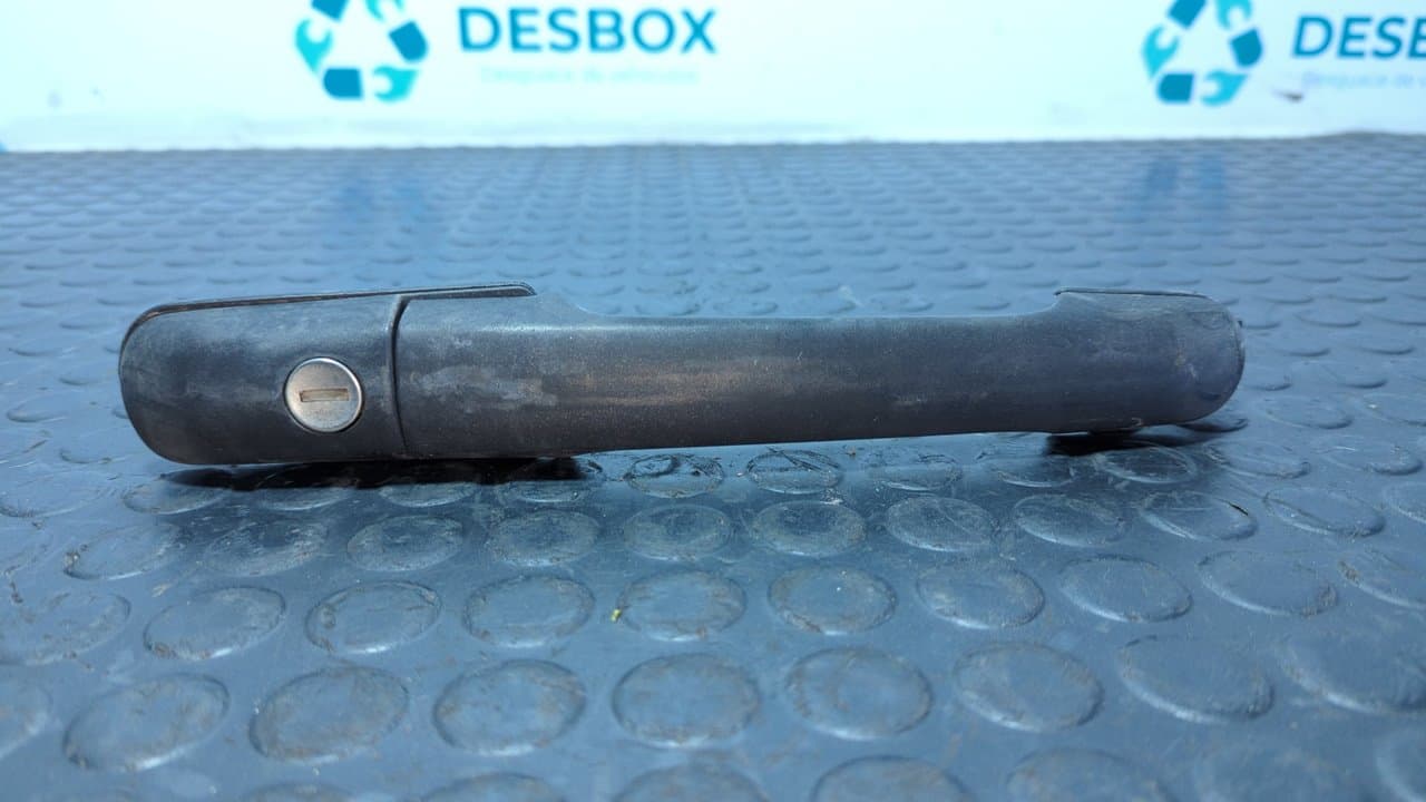 Recambio de MANETA DELANTERA DERECHA para MERCEDES-BENZ VITO (W638) COMBI 110 D Euro 2   (638.174) 911 - ROJO