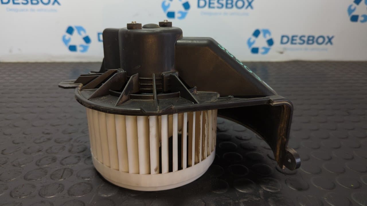 Recambio de MOTOR CALEFACCION para RENAULT KANGOO K9K808 referencia OEM IAM 173830100 - BLANCO 5