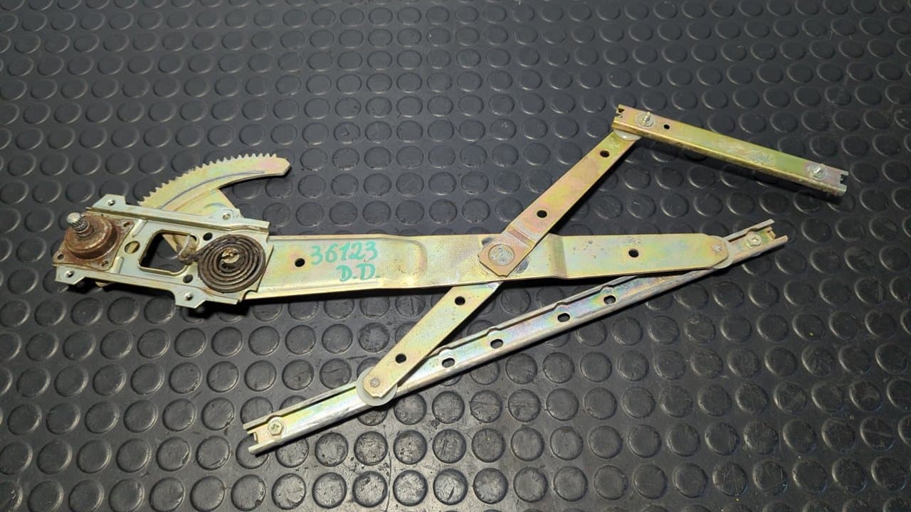 Recambio de ELEVALUNAS DELANTERO DERECHO para NISSAN PATROL (K/W260) Corto TA RD28 - GRIS