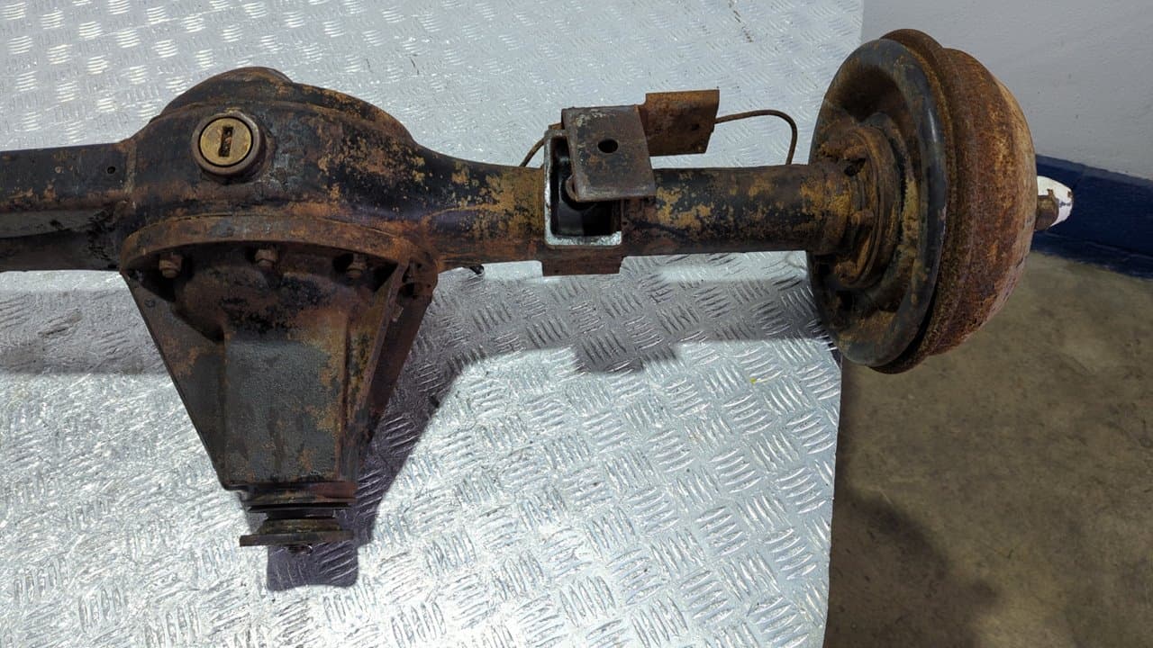 Recambio de PUENTE TRASERO para LAND ROVER SANTANA 2.5D   E-74         - GRIS 6