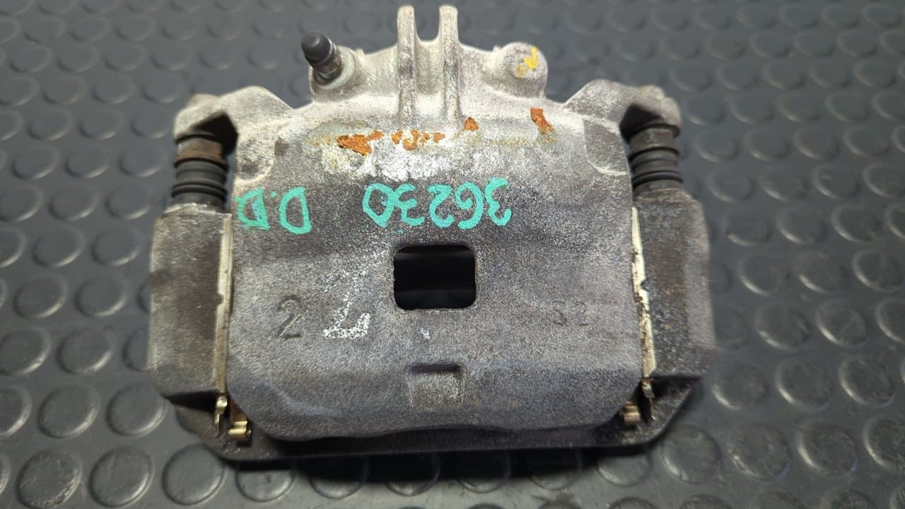 Recambio de PINZA DE FRENO DELANTERA DERECHA para NISSAN NV 200 (M20) Kasten Comfort K9K referencia OEM IAM 2 S2 - BLANCO