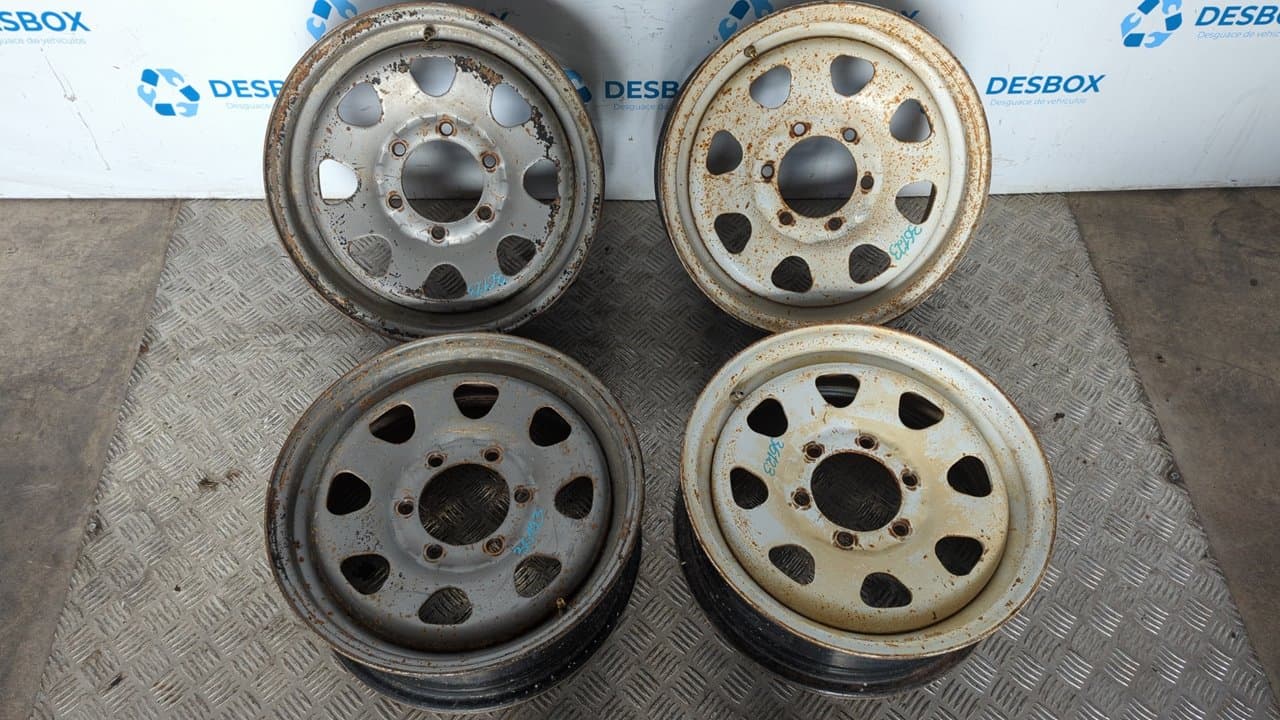 Recambio de JUEGO LLANTAS para NISSAN PATROL (K/W260) Corto TA RD28 referencia OEM IAM 40300G9600 - GRIS