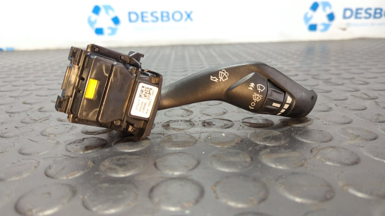 Recambio de MANDO LIMPIA para FORD MONDEO LIM. ST-Line UACC referencia OEM IAM DG9T17A553BFW - NEGRO