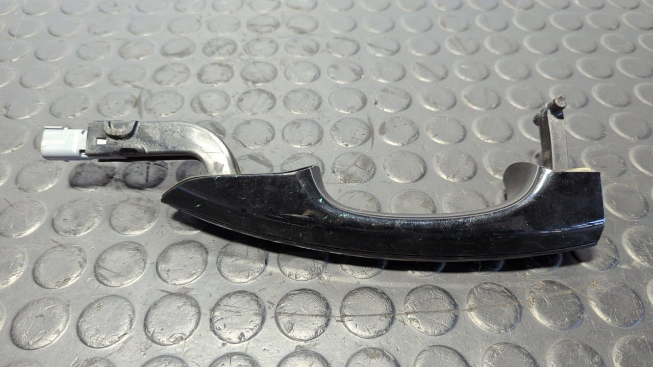 Recambio de MANETA TRASERA DERECHA para FORD MONDEO LIM. ST-Line UACC referencia OEM IAM  JS93F26604B - NEGRO 4