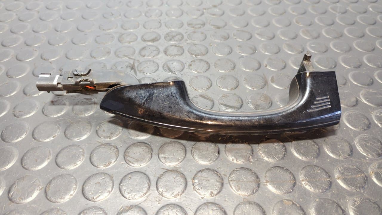Recambio de MANETA DELANTERA IZQUIERDA para FORD MONDEO LIM. ST-Line UACC referencia OEM IAM JG93F26605B - NEGRO 4