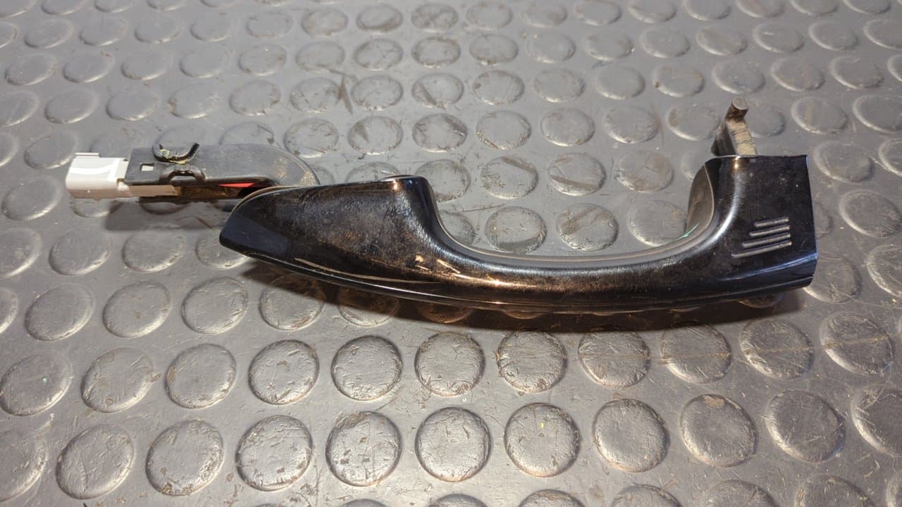 Recambio de MANETA  TRASERA IZQUIERDA para FORD MONDEO LIM. ST-Line UACC referencia OEM IAM JG93F22404B - NEGRO 2