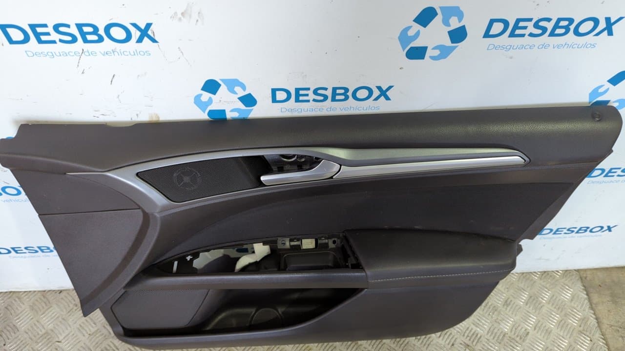 Recambio de GUARNECIDO PUERTA DELANTERA DERECHA para FORD MONDEO LIM. UACC referencia OEM IAM DS73F238A50TAG1F1 - NEGRO 2