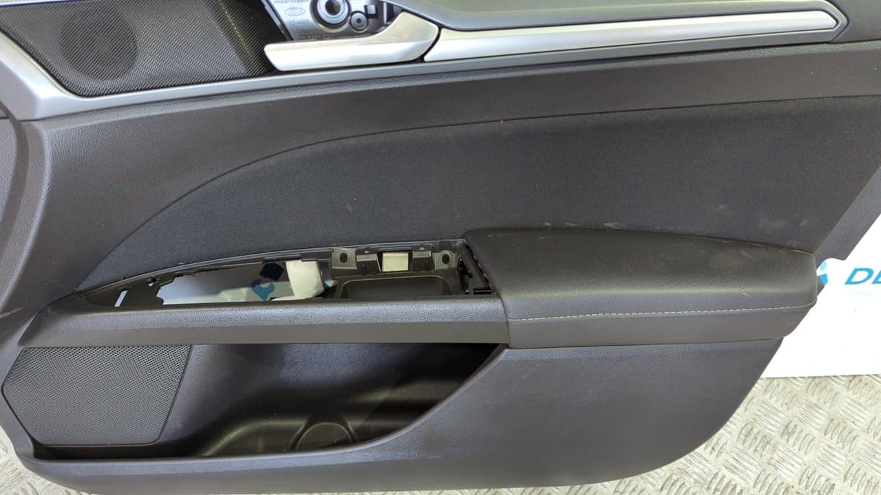 Recambio de GUARNECIDO PUERTA DELANTERA DERECHA para FORD MONDEO LIM. UACC referencia OEM IAM DS73F238A50TAG1F1 - NEGRO 3