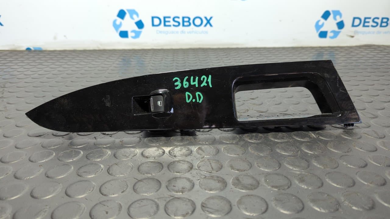 Recambio de MANDO ELEVALUNAS DELANTERO DERECHO para FORD MONDEO LIM. ST-Line UACC referencia OEM IAM DG9T14529ABW - NEGRO