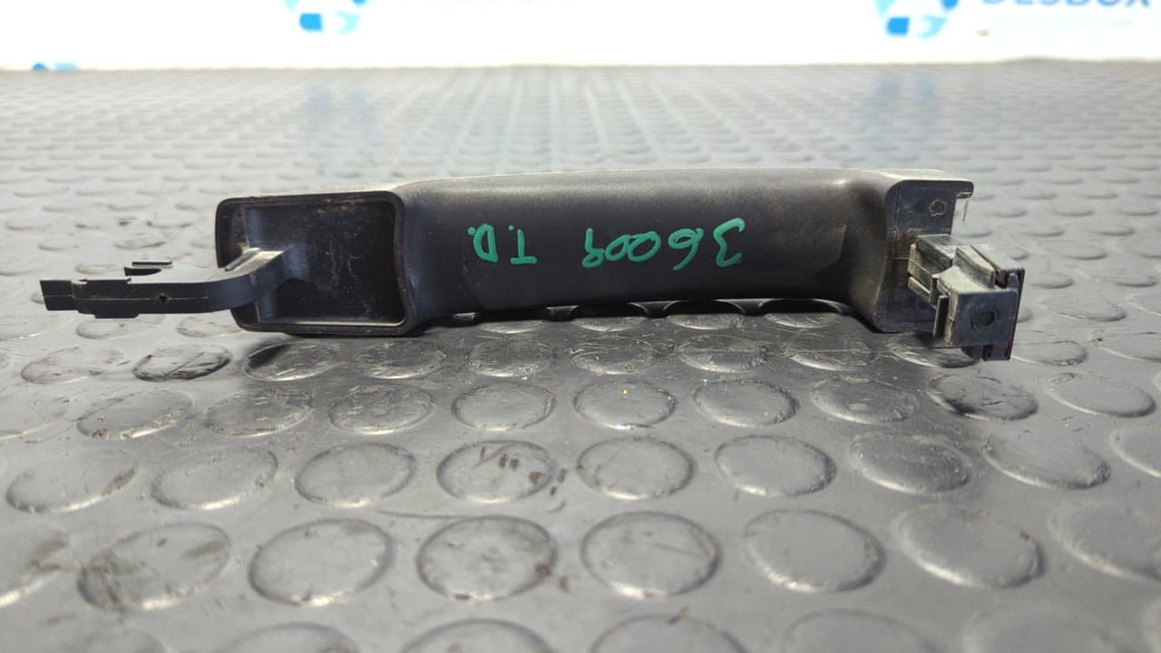 Recambio de MANETA TRASERA DERECHA para LAND ROVER DISCOVERY V6 TD Edition 60 YRS 276DT referencia OEM IAM 41285000 - GRIS 2