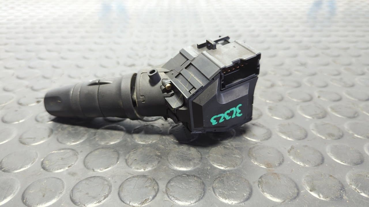 Recambio de MANDO LIMPIA para NISSAN X-TRAIL (T30) 2.0 16V CAT QR20DE referencia OEM IAM 252608H705 - CHAMPAGNE 2