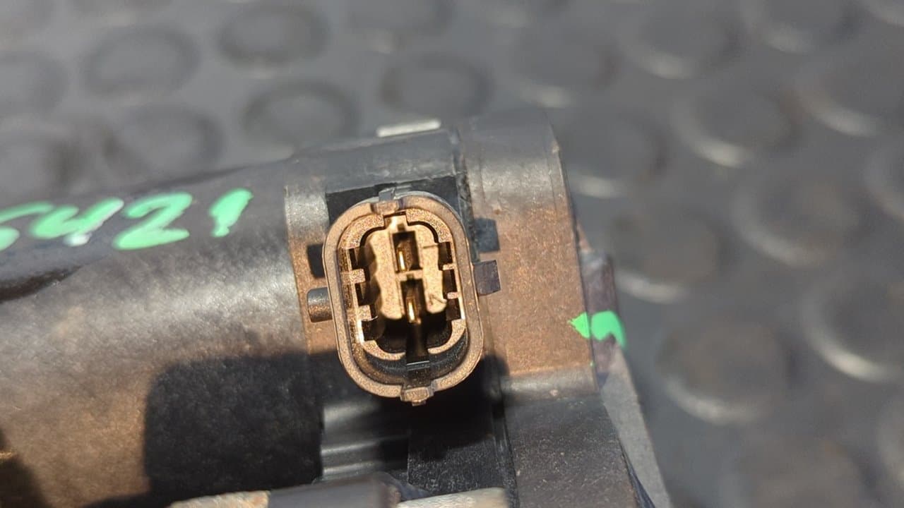 Recambio de PINZA DE FRENO TRASERA IZQUIERDA para FORD MONDEO LIM. UACC referencia OEM IAM JG9C2D251A - NEGRO 4