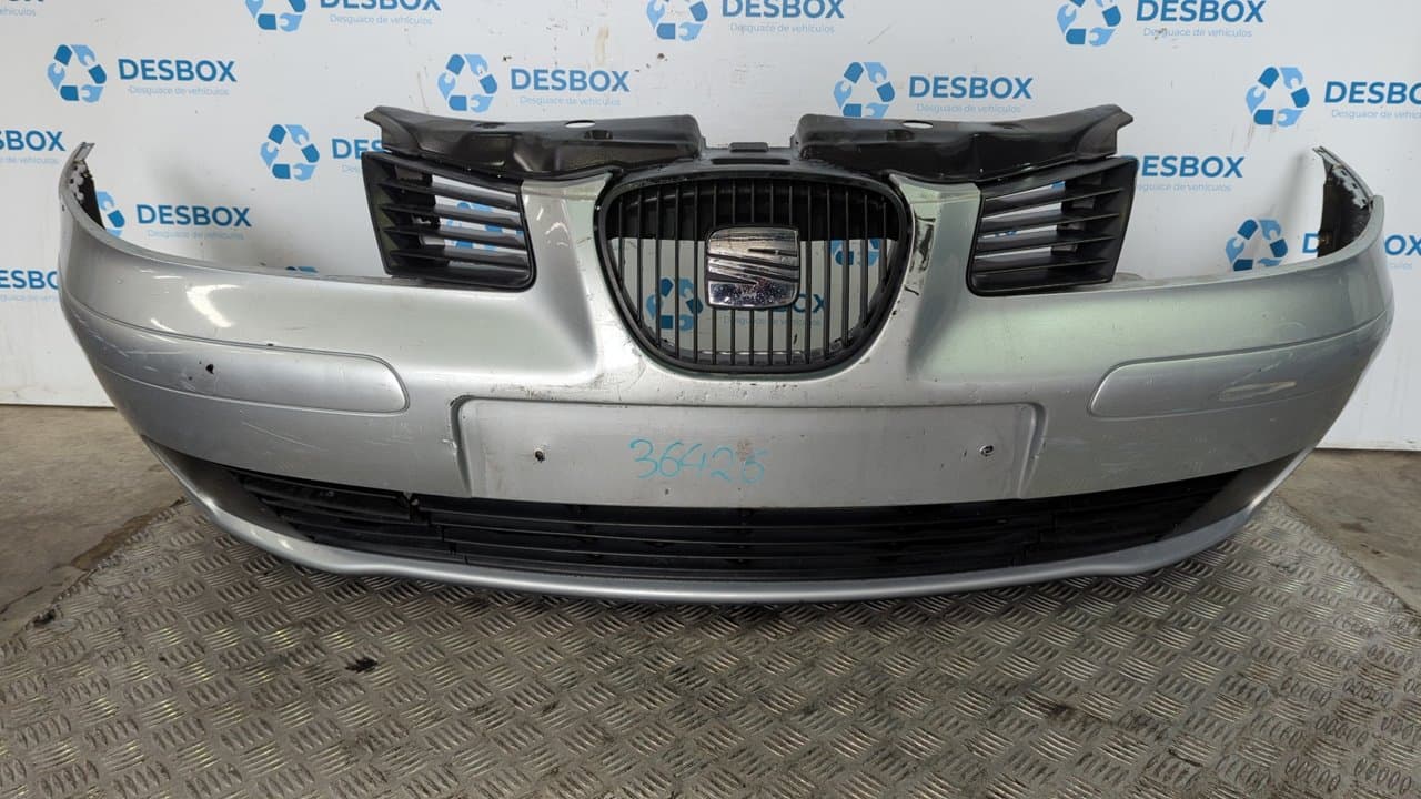 Recambio de PARAGOLPES DELANTERO para SEAT CORDOBA BERLINA (6L2) Reference AKK - GRIS