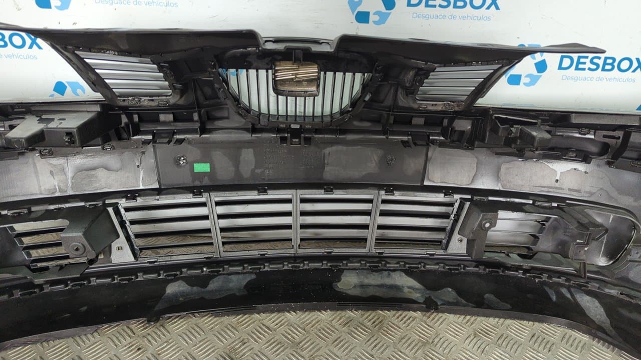 Recambio de PARAGOLPES DELANTERO para SEAT CORDOBA BERLINA (6L2) Reference AKK - GRIS 7